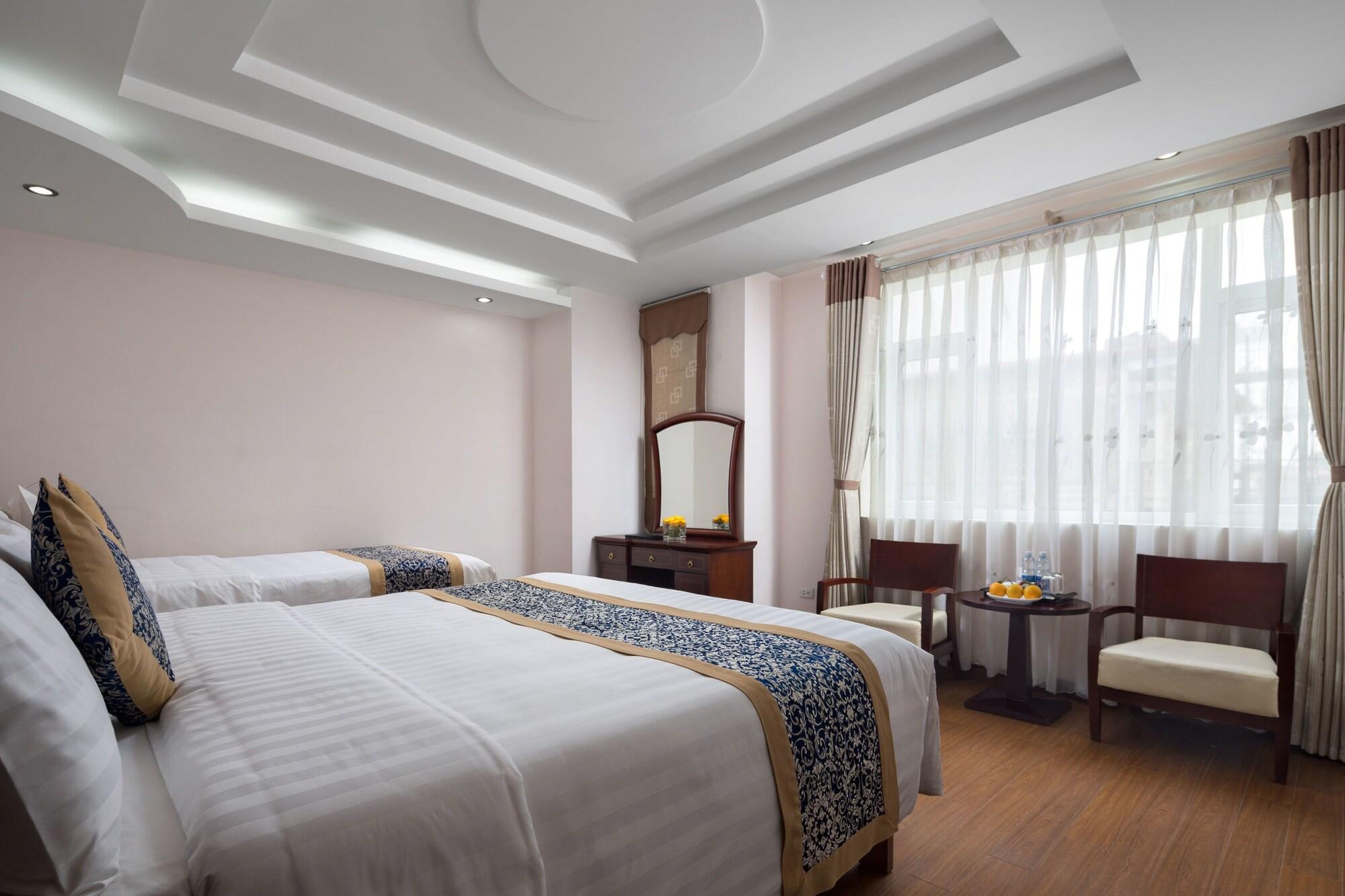 Lakeside Palace Hotel Hanoi Exterior photo