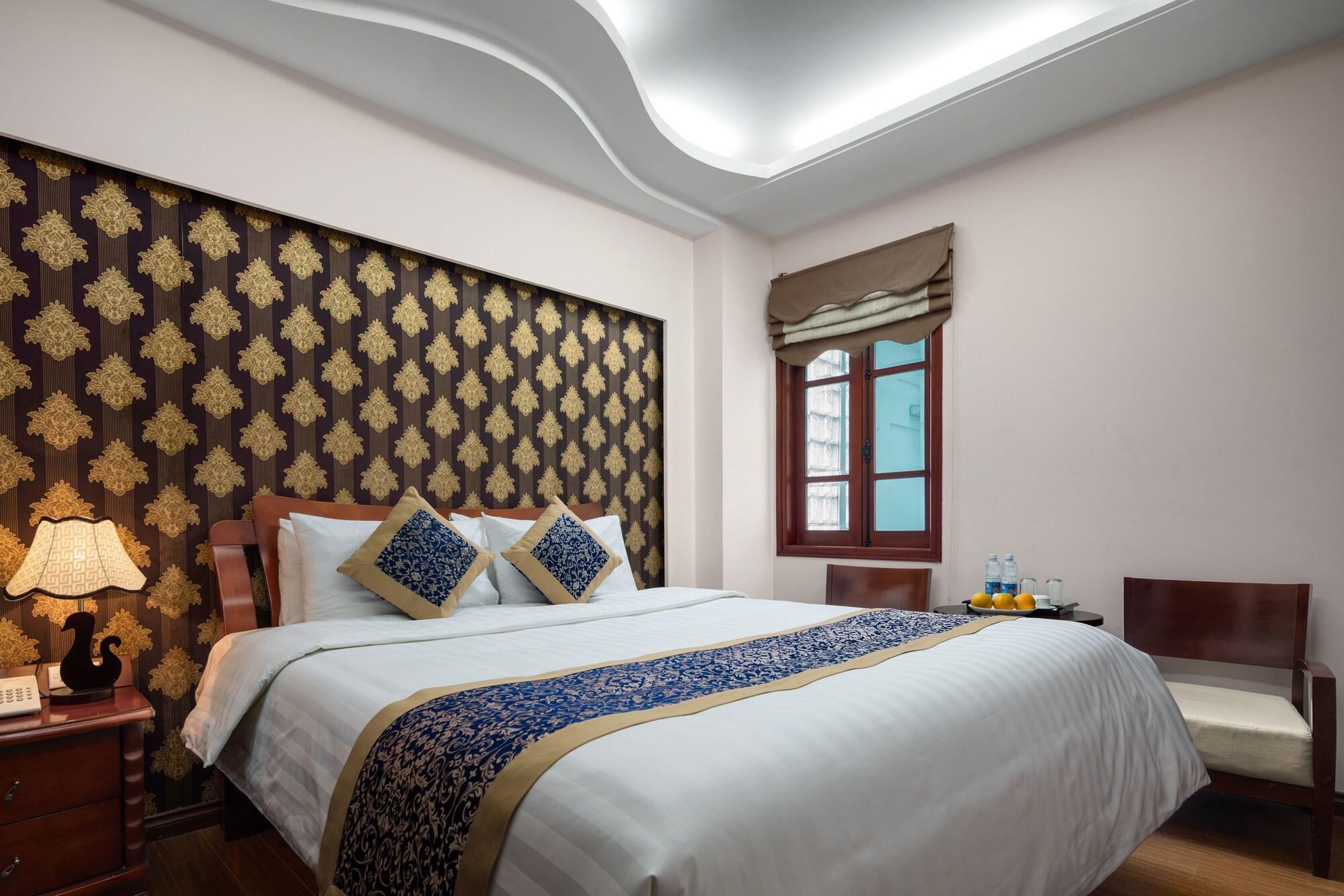 Lakeside Palace Hotel Hanoi Exterior photo