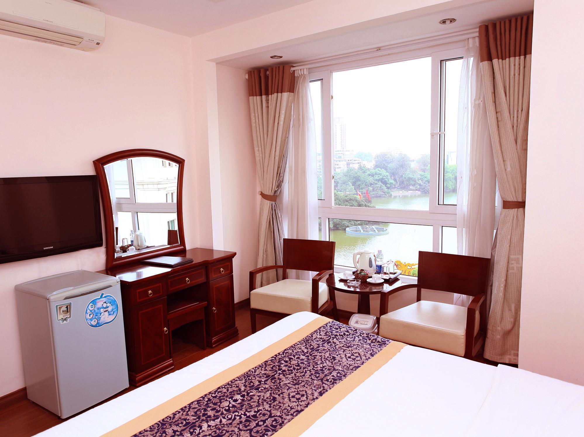 Lakeside Palace Hotel Hanoi Exterior photo